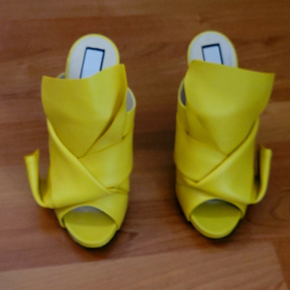 N° 21  sandals /slippers